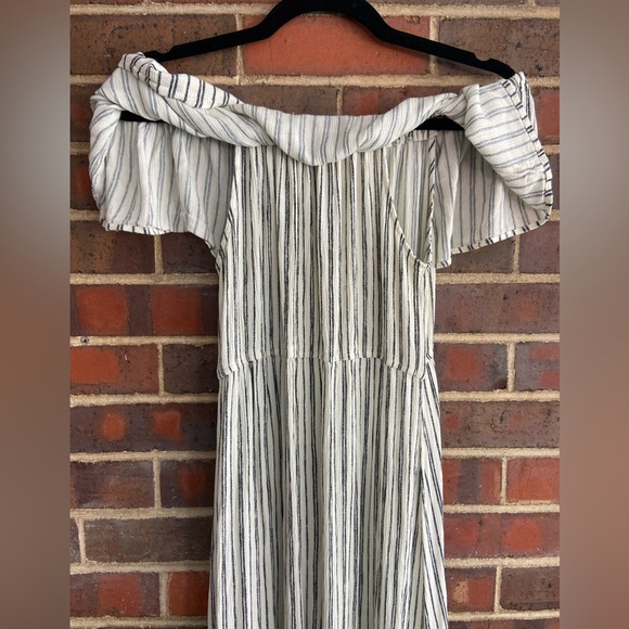 Flirty Off-Shoulder Ruffle Dress - Picture 3 of 3